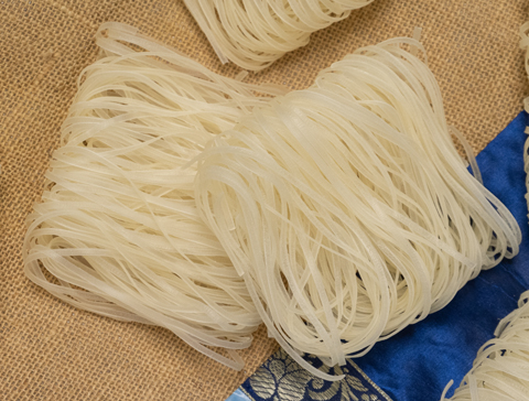 Flat rice noodles (Square)